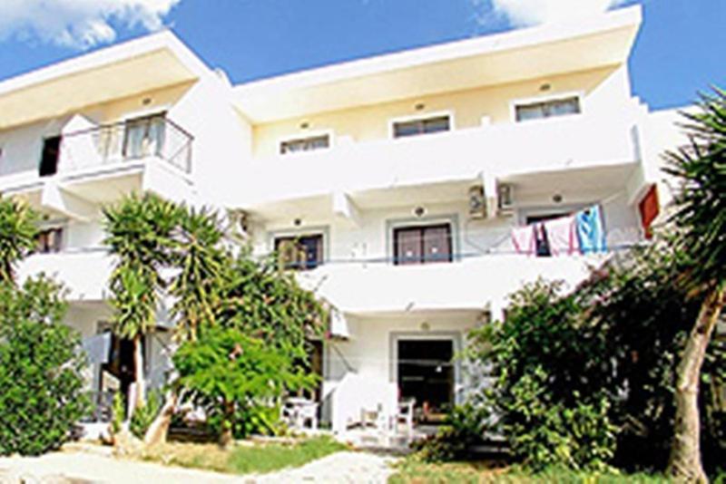 Pefki  Apostolis Hotel Apartments מראה חיצוני תמונה