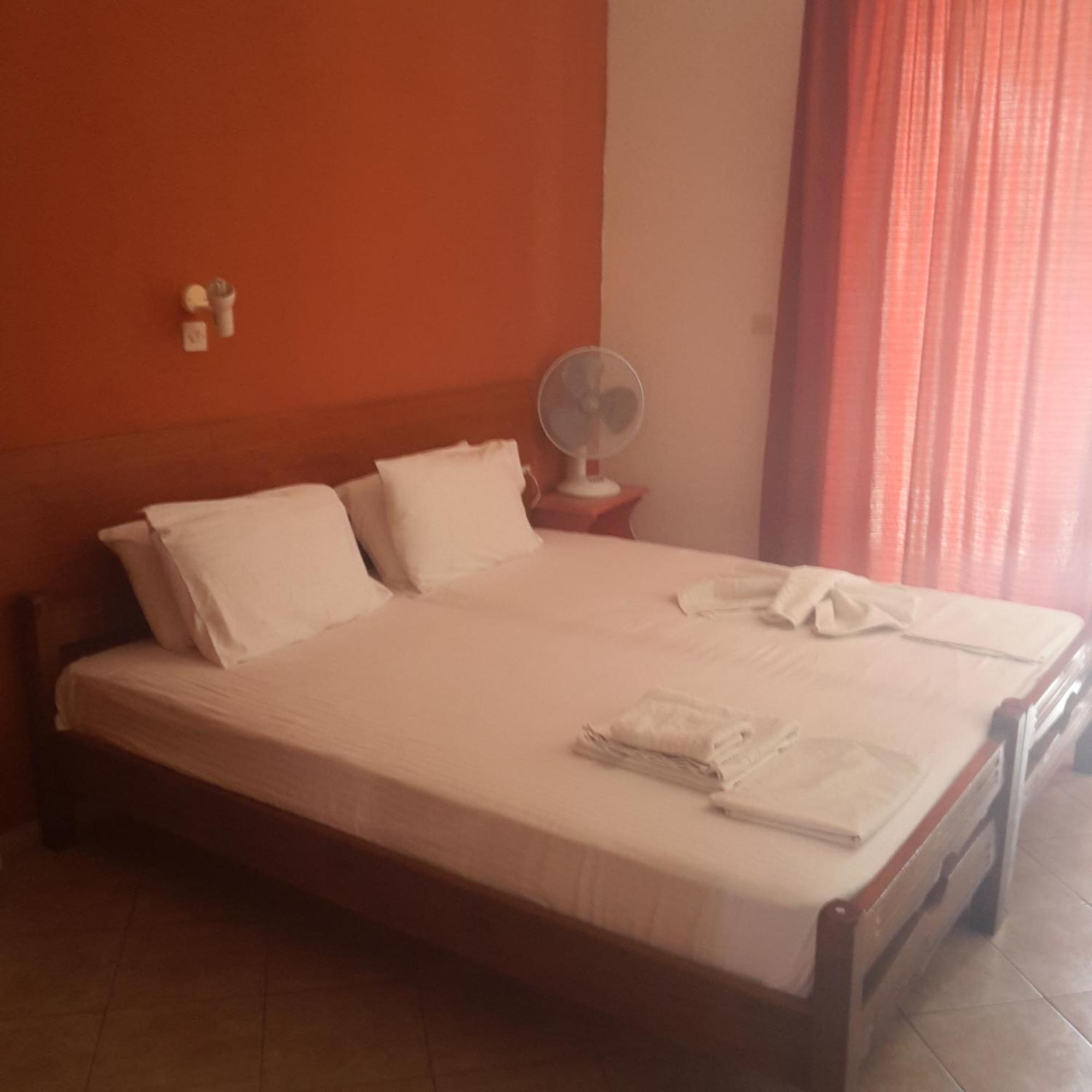 Pefki  Apostolis Hotel Apartments מראה חיצוני תמונה